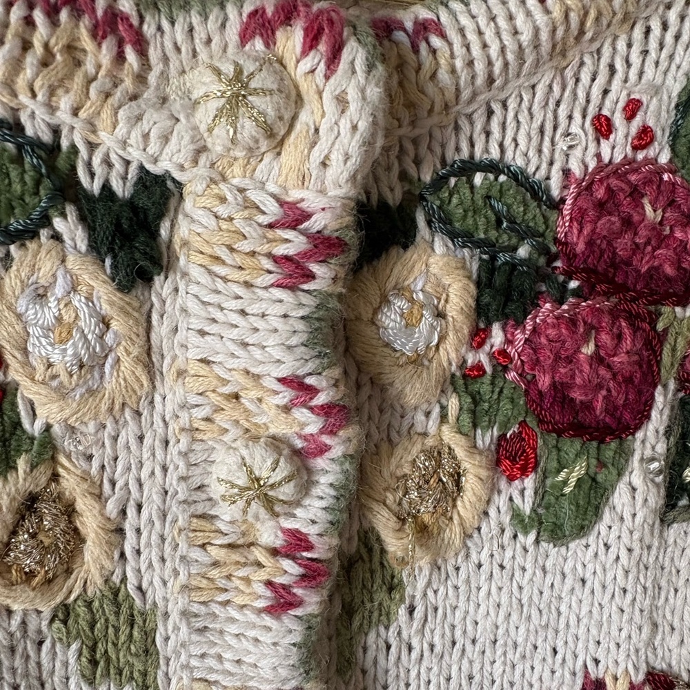Tiara International | Vintage knit Christmas Cardigan. Size 26. Holiday floral - Picture 3 of 13